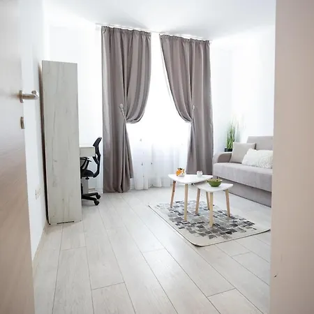 Kubiq By Coresi Braşov