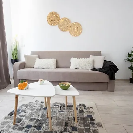 Kubiq By Coresi Apartman Brassó