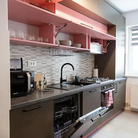 Apartman Kubiq By Coresi *