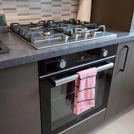 Kubiq By Coresi Apartman *