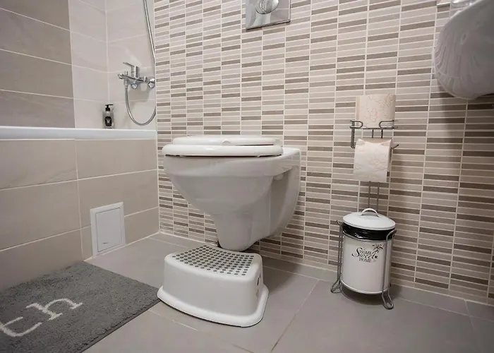 Kubiq By Coresi Apartment *