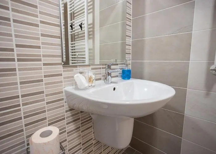 Kubiq By Coresi Apartment Brasov