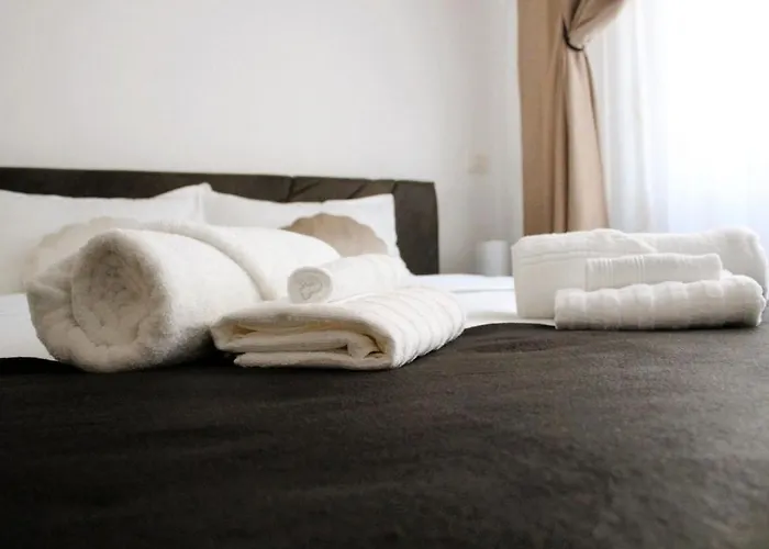 Kubiq By Coresi Apartment Brasov